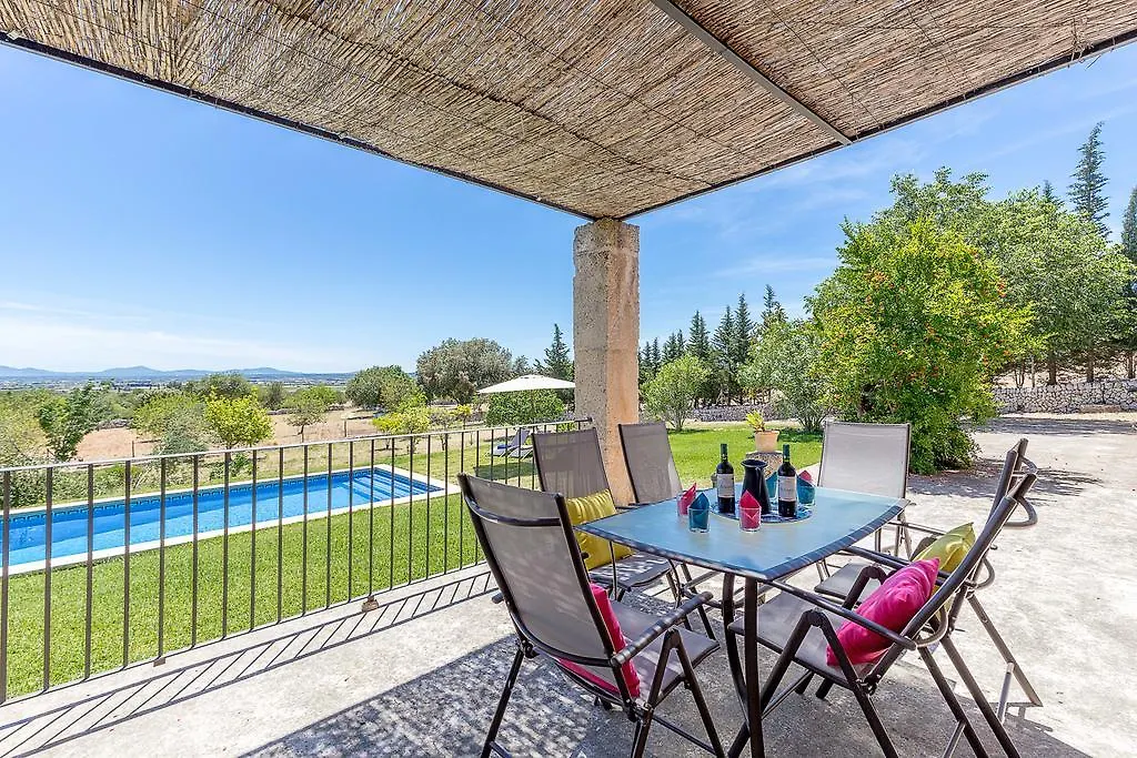 Finca Aubons Sa Pobla Spain